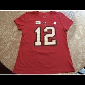 Tampa Bay Buccaneers Nike Women’s Standard Fit Tee